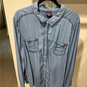 Rebel Wilson for Torrid long sleeve chambray top - 3x